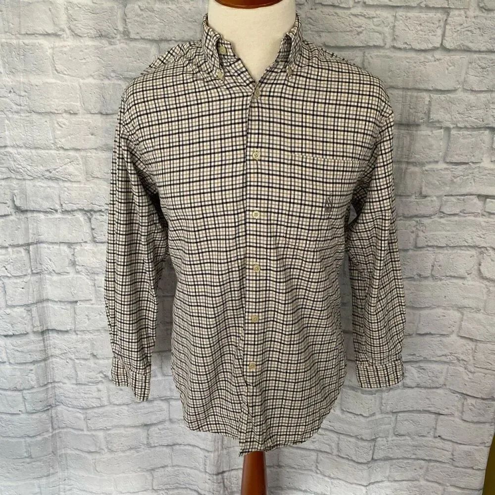 Nautica men M 100% cotton button down long sleeve plaid shirt